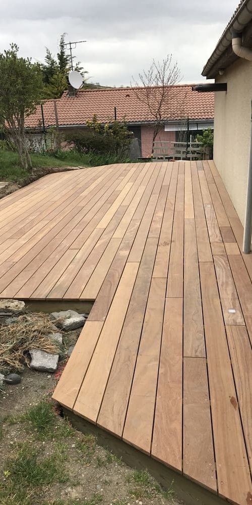 Créasol Auvergne - Terrasse extérieur en bois à Clermont-Ferrand (63)