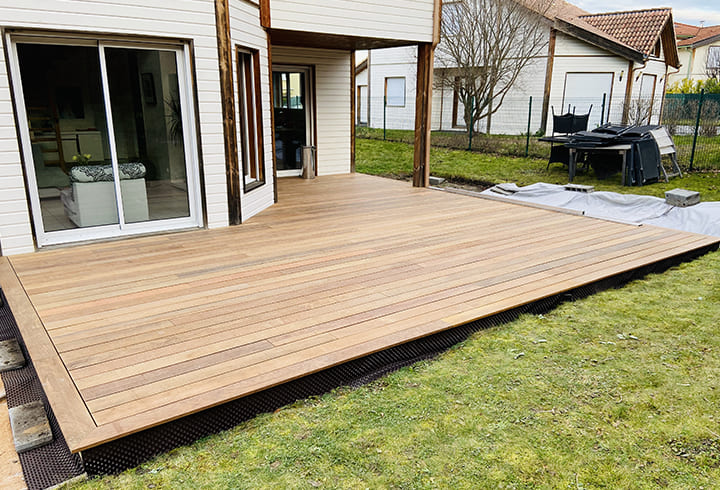 Créasol - Terrasse extérieure bois à Clermont-Ferrand